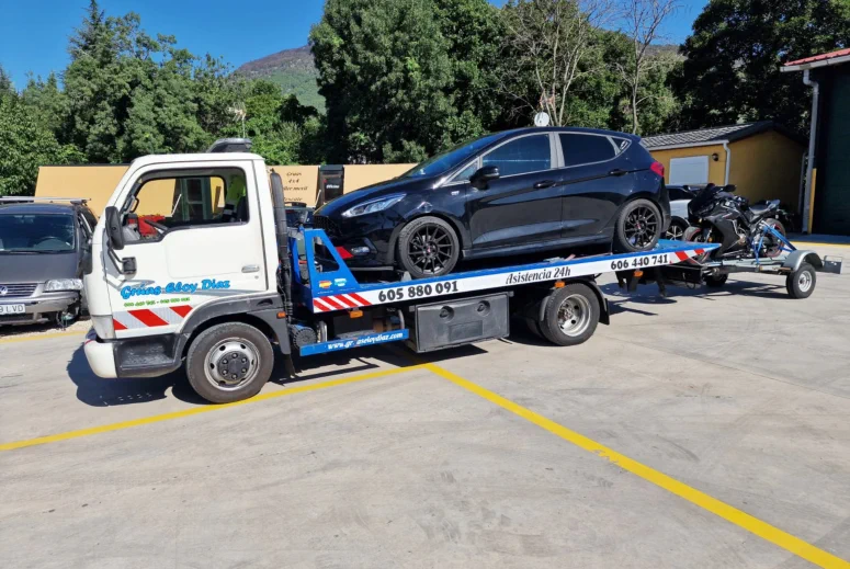 Grúas Eloy Díaz asistencia y rescate de vehículos, asistencia en carretera, taller mecánico móvil reparaciones, transporte y custodia de vehículos, asistencia en viaje 365/24